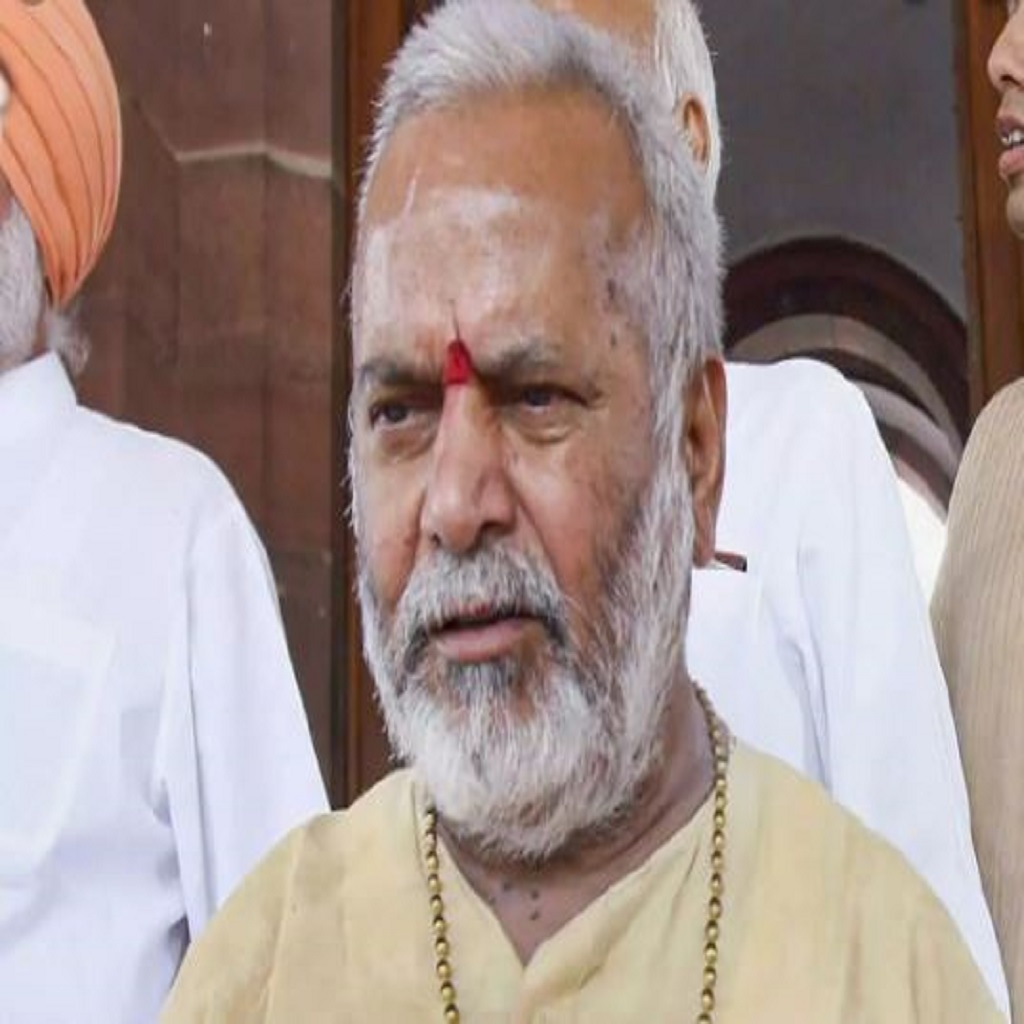 swami chinmyanand