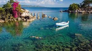 World Largest Freshwater lake: 10 largest Freshwater lakes in the world, जगातील सर्वात मोठे गोड्या पाण्याचे तलाव 10 World Largest Freshwater lake