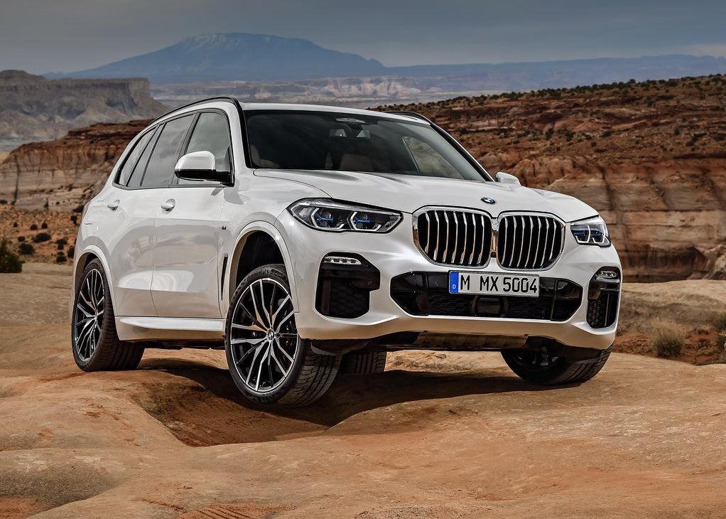 2021 BMW X5 front side