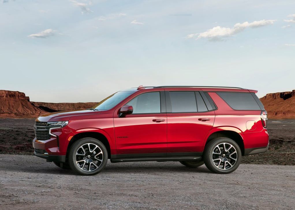 2021 Chevrolet Tahoe side profile