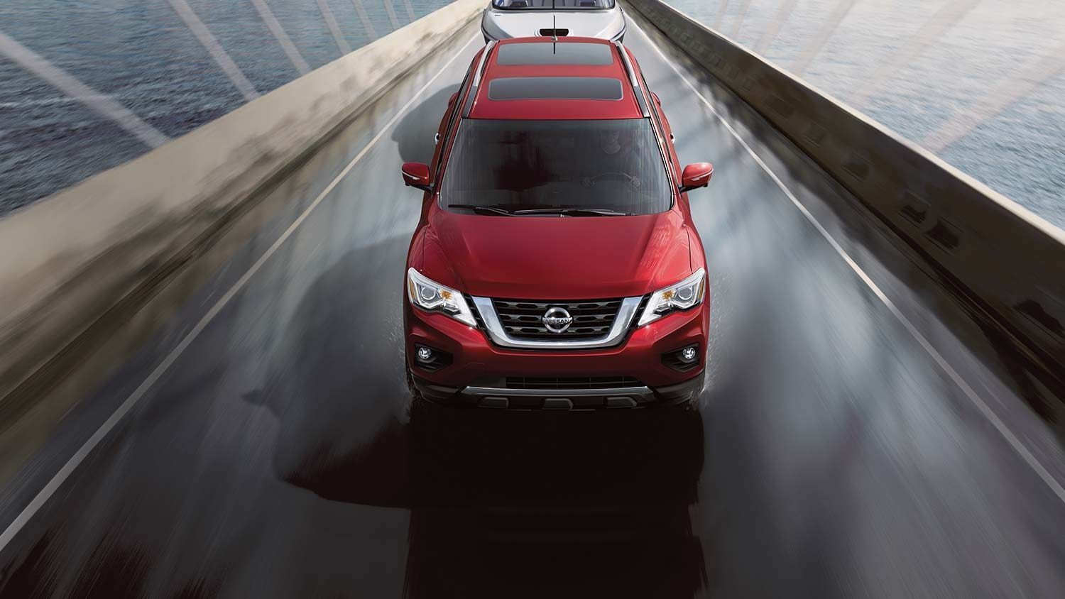Nissan Pathfinder front
