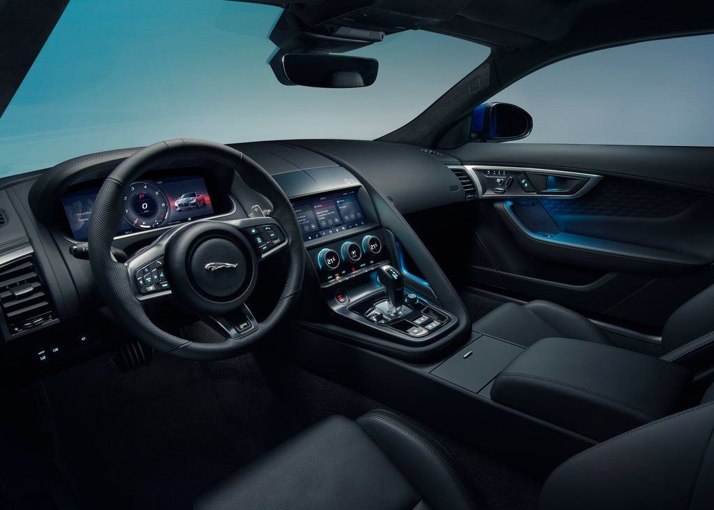 Jaguar F-Type features