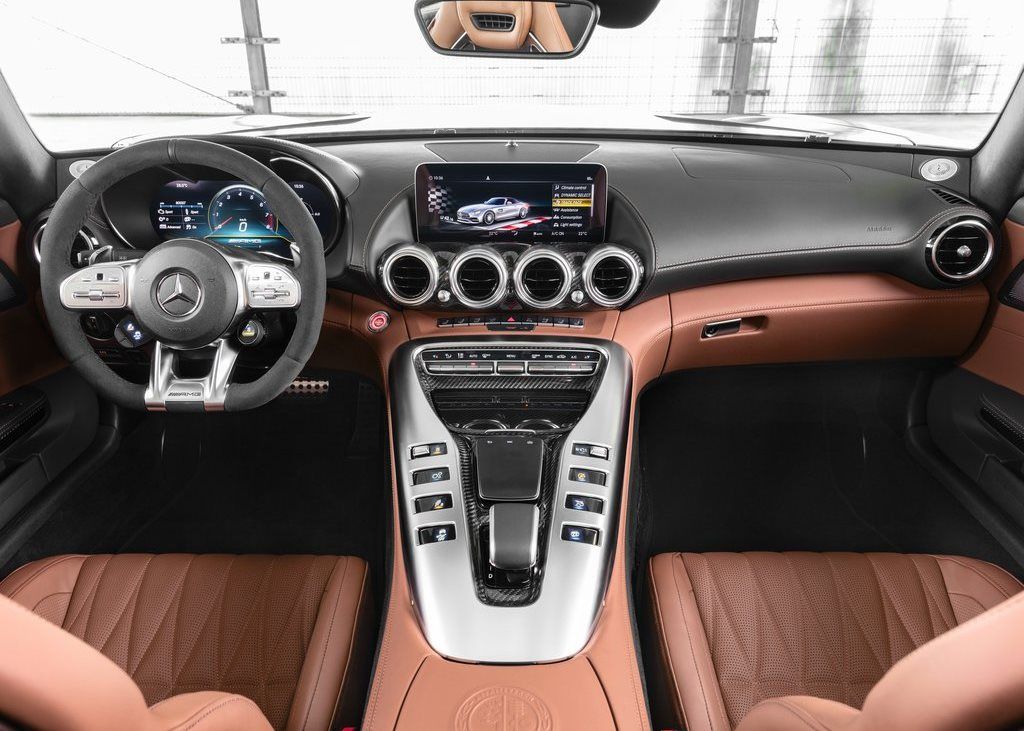 Mercedes-AMG GT Roadster interior