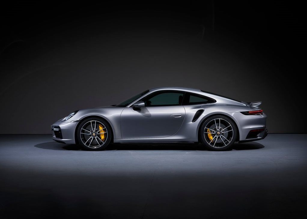 Porsche 911 Turbo S side