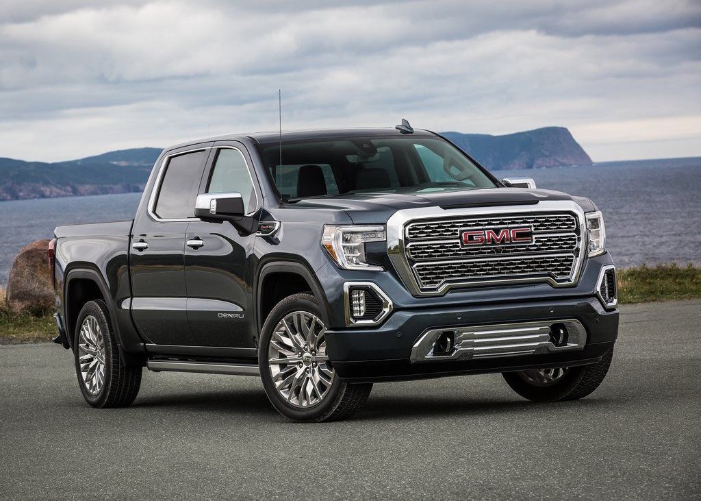 GMC Sierra front side