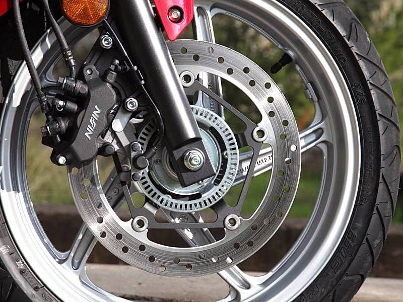 What is Anti-lock Braking System in motorcycles – Explained.