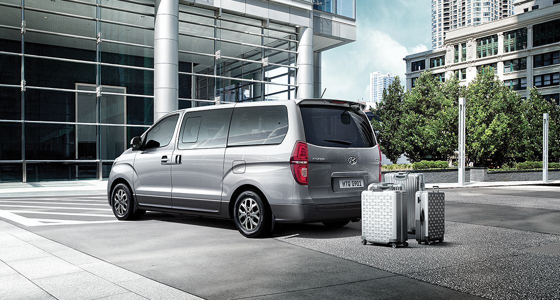 Hyundai H1 rear