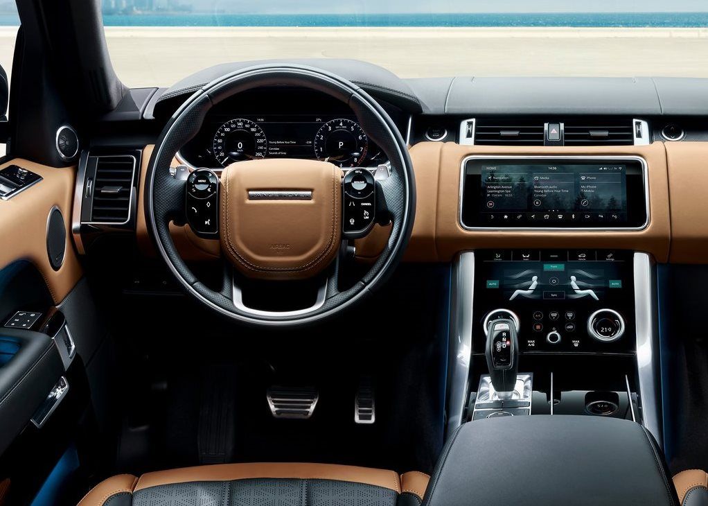 Land Rover Range Rover interior