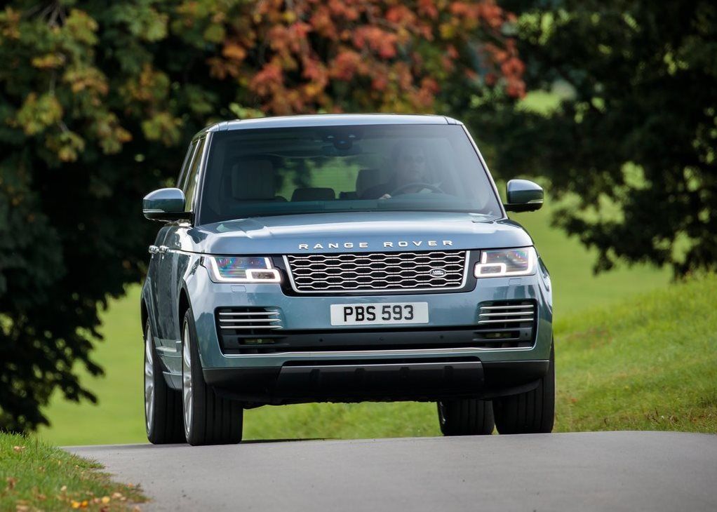 Best Luxury SUVs in UAE 2021-22: Price, Specifications, Mileage, Colors, Images