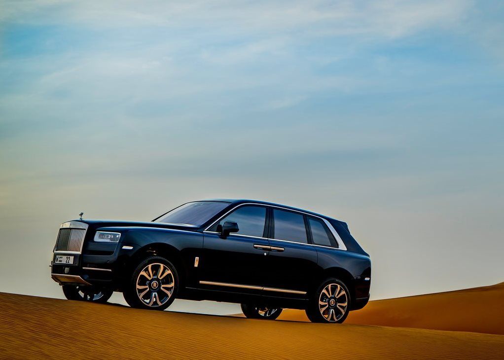 Rolls-Royce Cullinan side