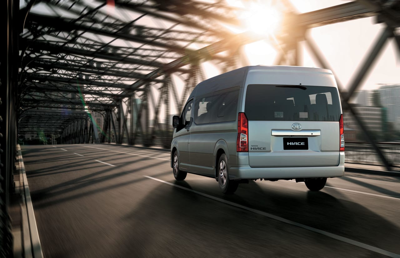 Toyota Hiace rear side