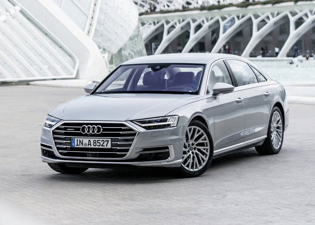 Audi A8 UAE