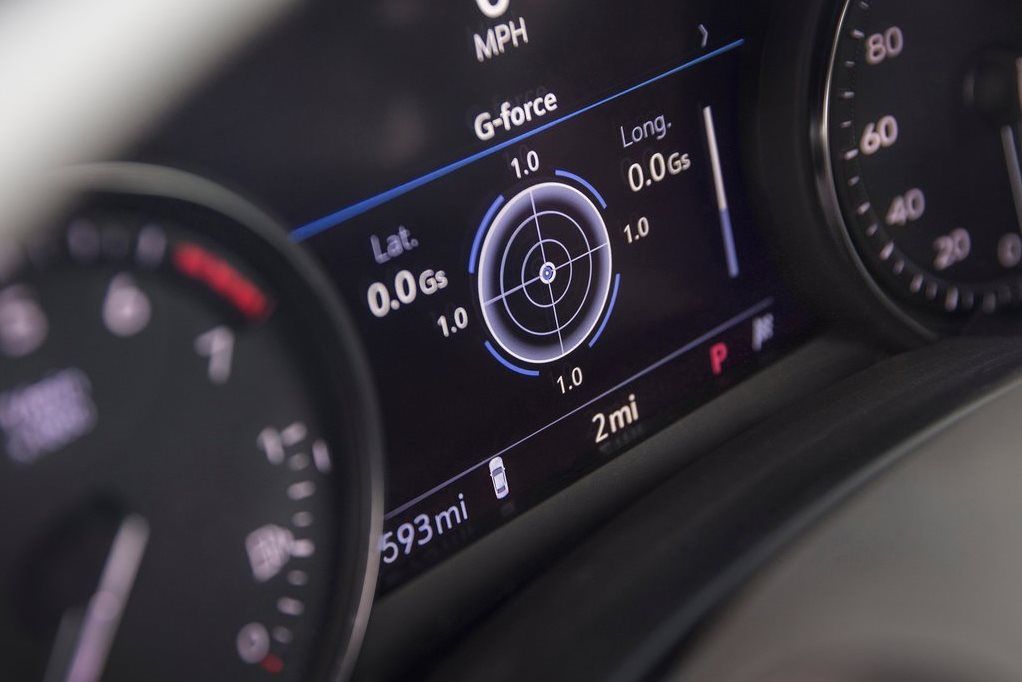 Cadillac CT4 features