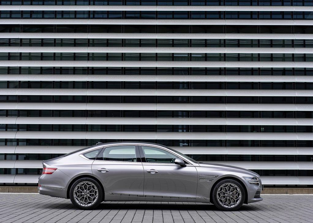 Genesis G80 side