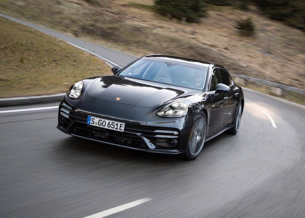 Porsche Panamera Turbo S E-Hybrid performance