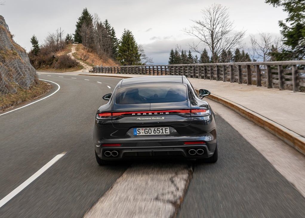 Porsche Panamera Turbo S E-Hybrid rear