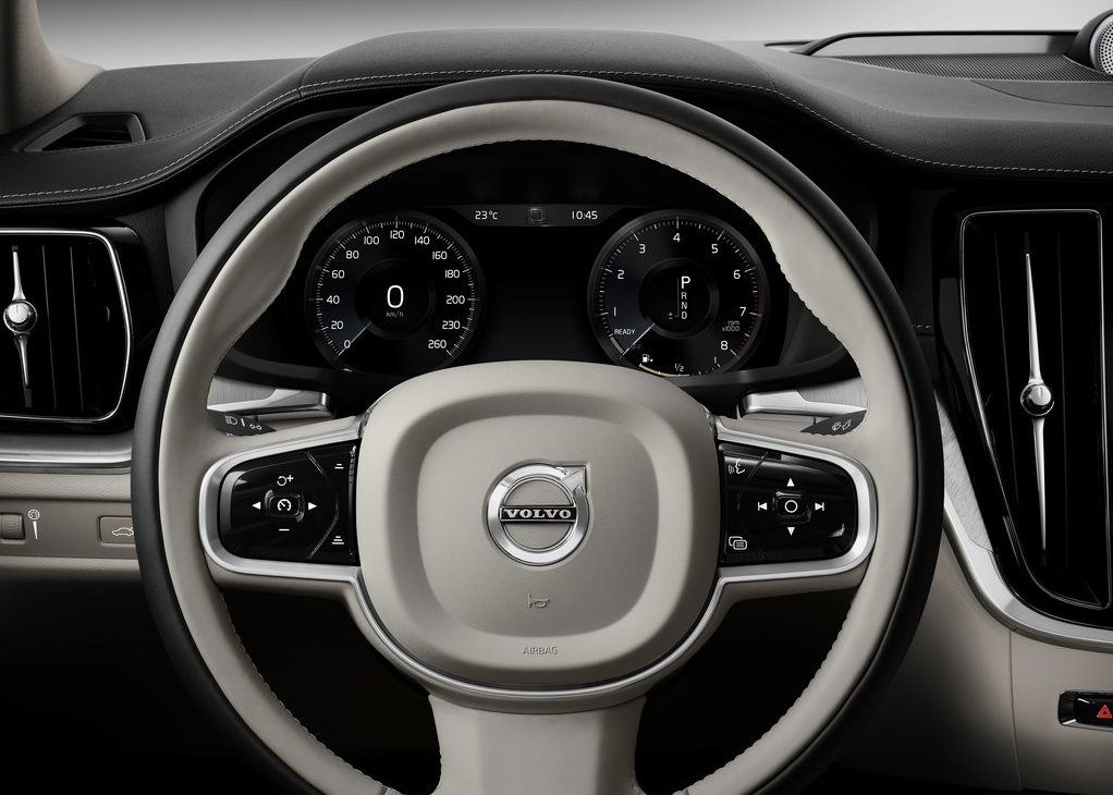 Volvo S60 features