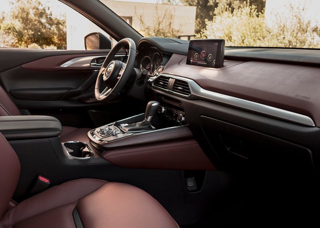 Mazda CX-9 interior features