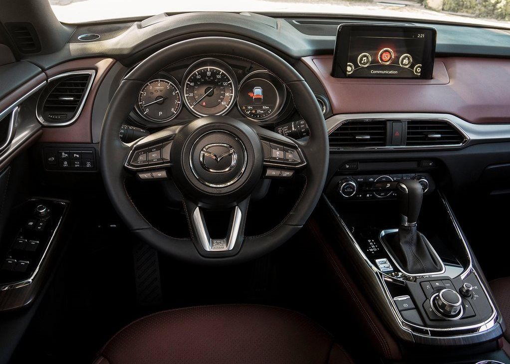 Mazda CX-9 interior