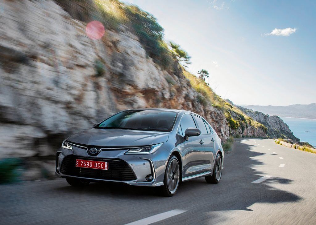 Best Fuel Efficient Sedans In UAE 2021 22 Price Specifications 