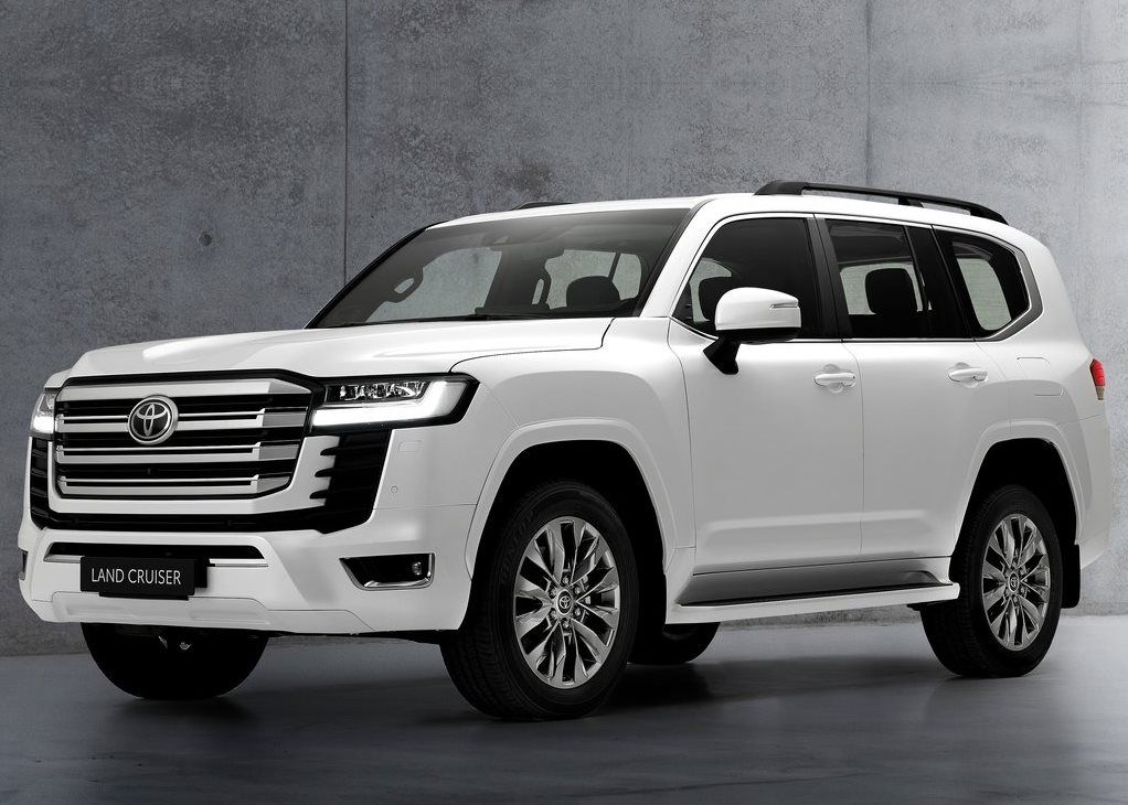 Toyota Land Cruiser front side