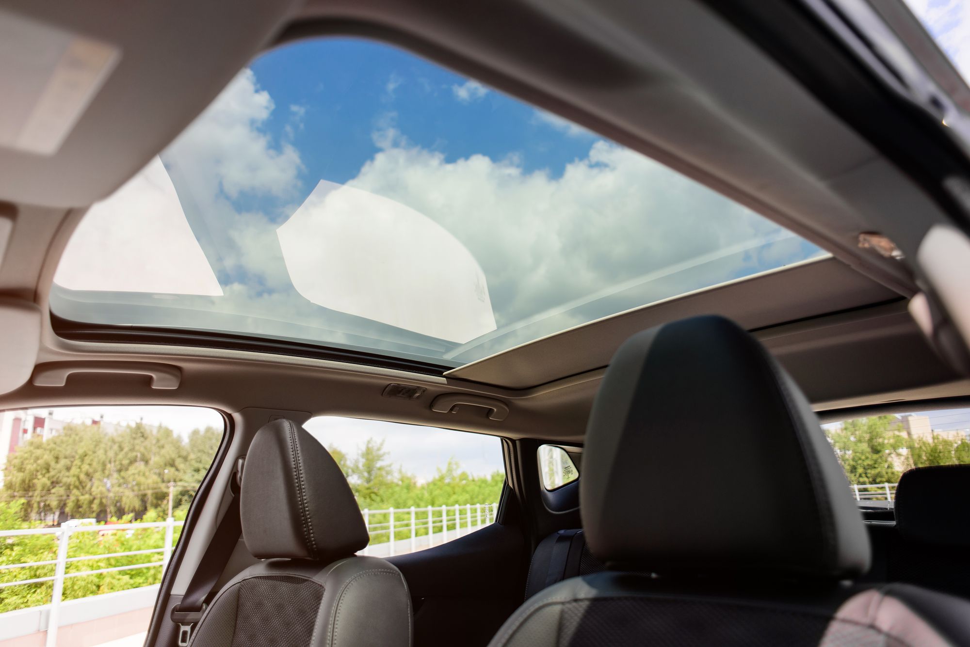 Everything you need to know about sunroofs