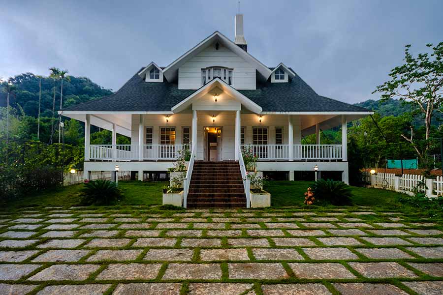 Unique home structure with front lawn