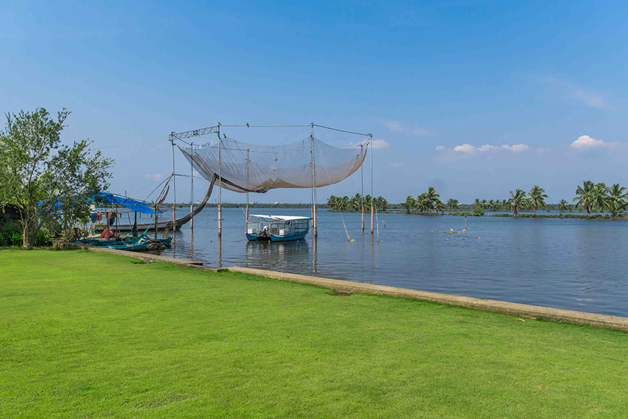 Beautiful lake view from villa for Christmas
