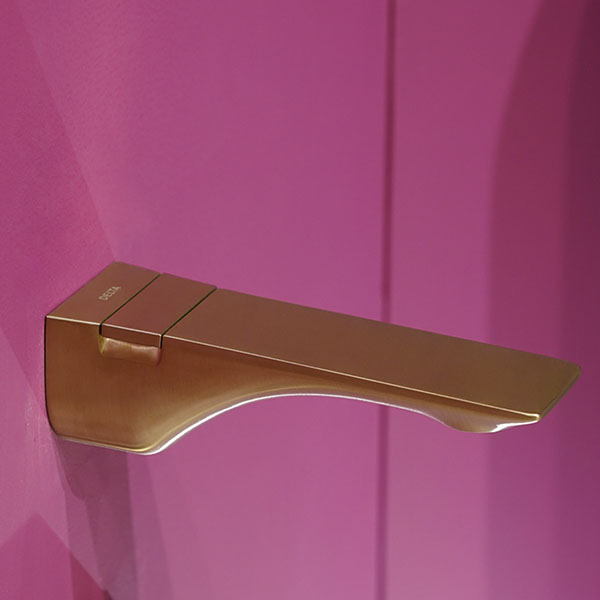 Tub Spout with Diverter to Handshower