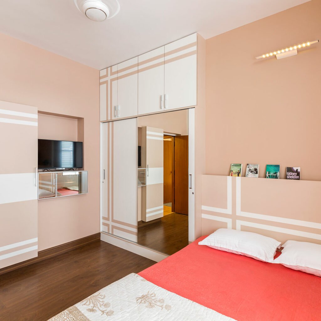 Choose Perfect Colours For Walls And Ceilings For Your Home