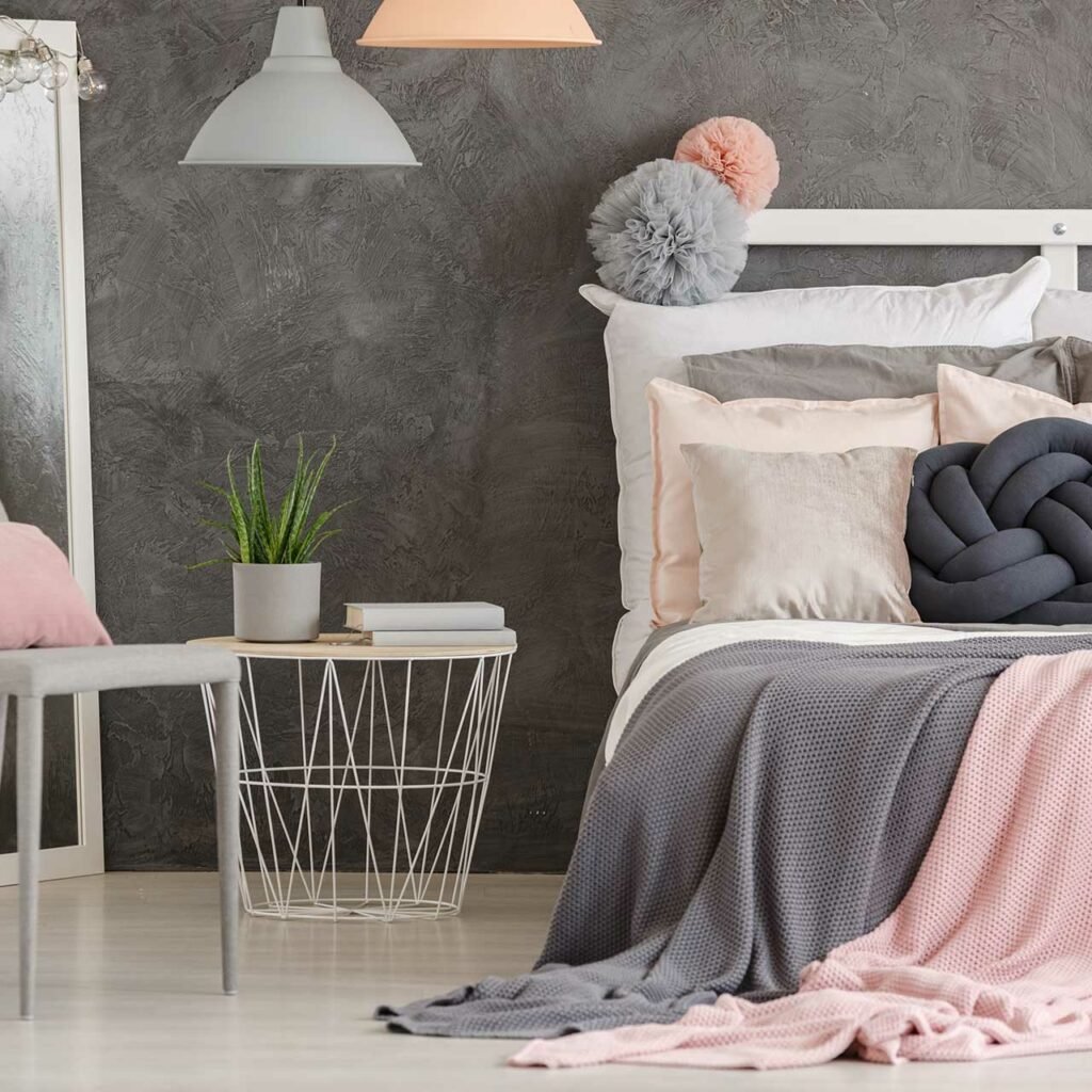 Use Euro Shams Accent Pillows, Queen Pillows, And Bolsters To Make Your Home Look Rich like a Luxurious Hotel Room.