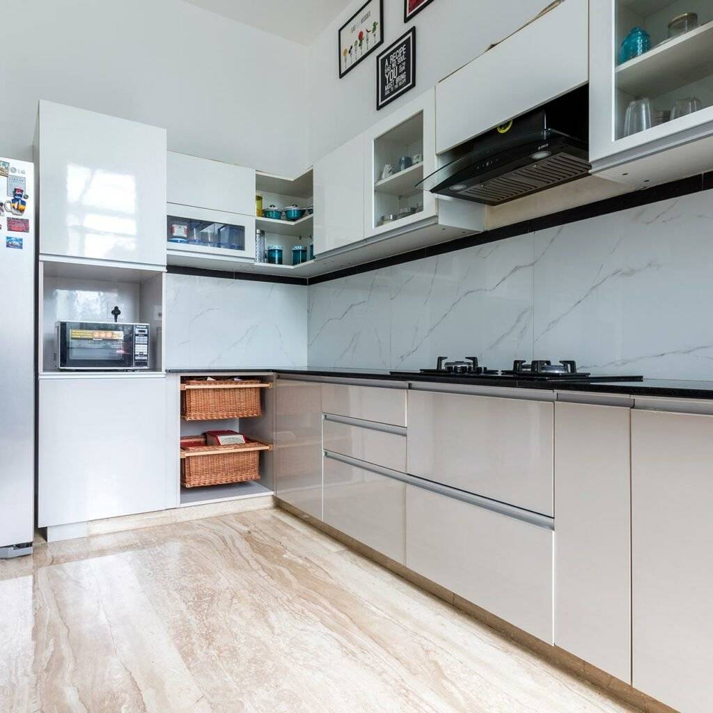 Design Ergonomic Storage to Organize Kitchens