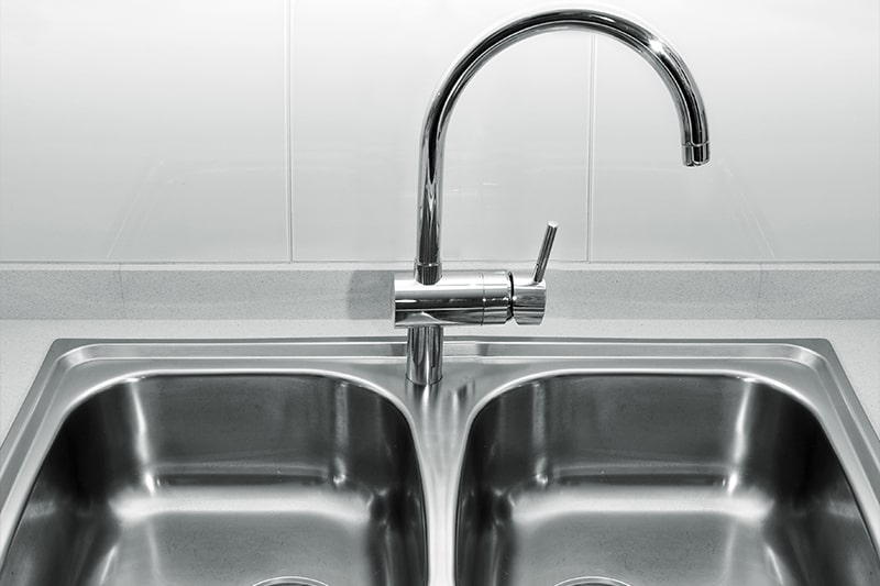 Stainless steel kitchen sinks are double bowl sinks made of stainless steel