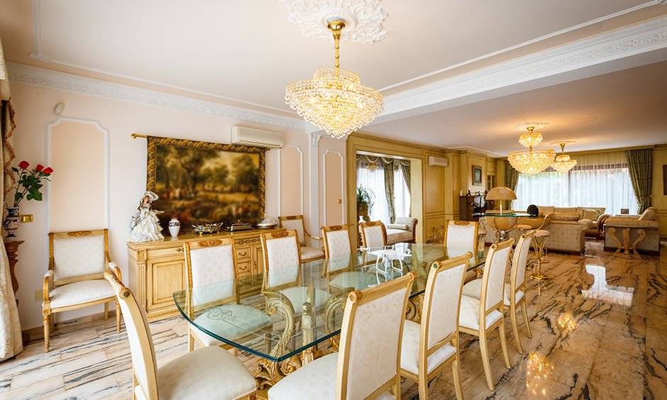 Crystal chandelier lighting for dining room gives your dining room room a royal feel.