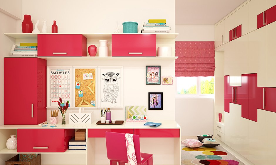 Colourful master bedroom rug ideas which blends with the bright colour for kids room