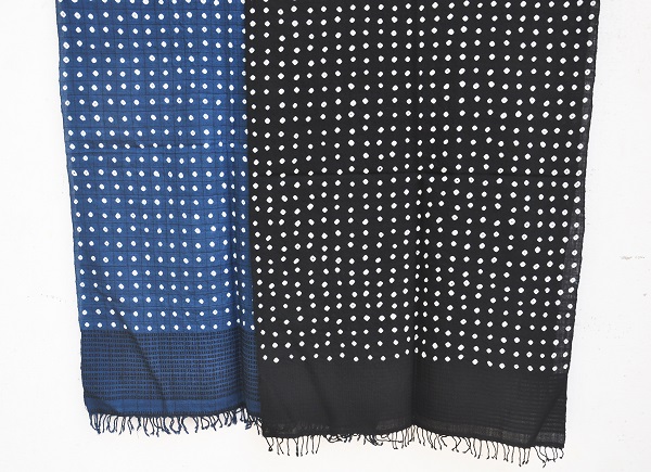 Bandhani dyeing from Gujarat Bandhani dyeing from Gujarat