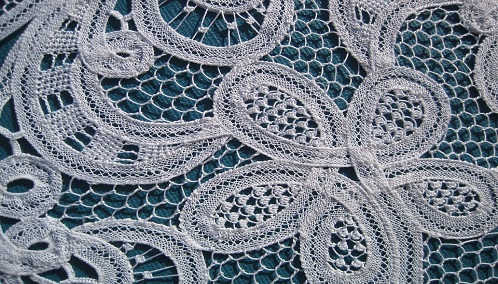 Bobbin Lace from Tamil Nadu Bobbin Lace from Tamil Nadu