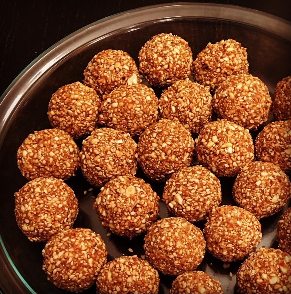 Til Ke Ladoo