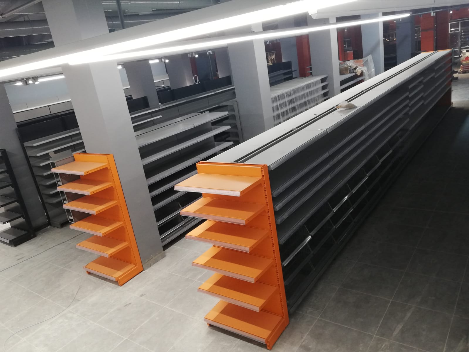 Metal Display shelving Retail Industry Asset and Technology Product