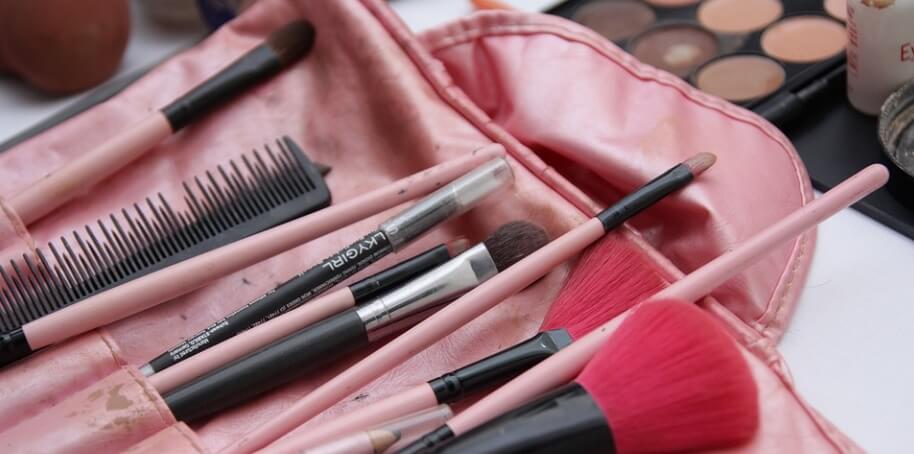 Makeup-Touchup-Skincare-Gifting-Ideas-this-Diwali-2019