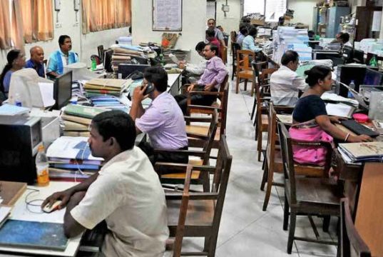 হুগলি জেলায় বেঞ্চ ক্লার্ক, এলডিএ, নাইট গার্ড নিয়োগ Government Job in West Bengal, dakshin dinajpur recruitment, Dakshin Dinjapur District Court, District Judge Court Job