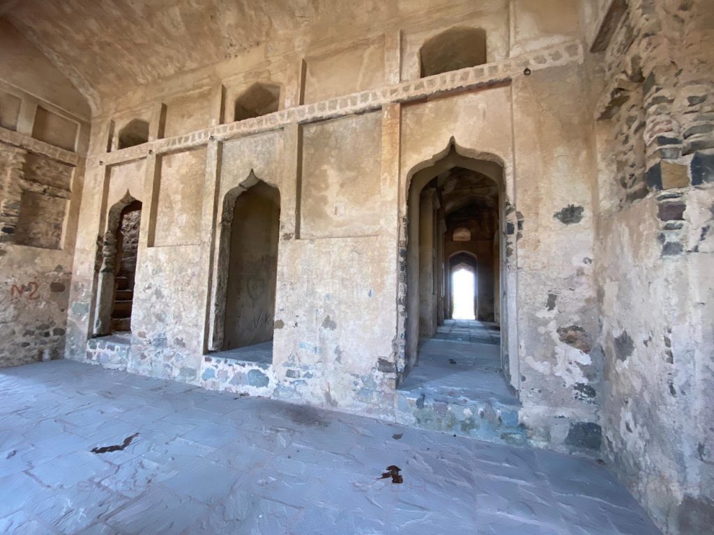 Orchha Fort Ruins Sochfilmss4