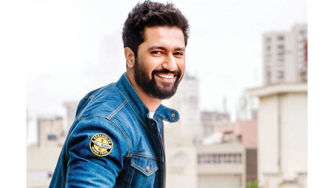 729673-vickykaushal-091118