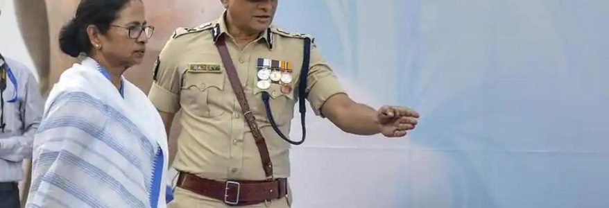 In Centre vs Mamta: Supreme Court To Take Up CBI Plea Today, Mamta Continues Protest In Centre vs Mamta: Supreme Court To Take Up CBI Plea Today, Mamta Continues Protest