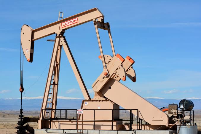 Oil Goes Down At Biggest Monthly Drop In Six Months Over Trade War