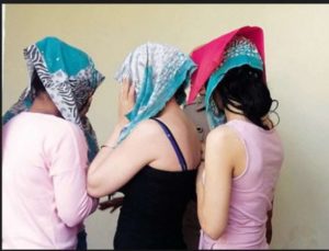 Delhi rohini area Shopping mall spa center sex racket