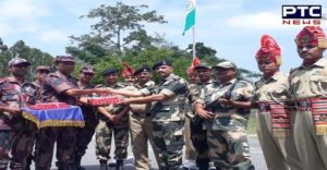 Wagah Border Eid India-Pakistan jawans given Sweets