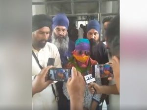 drug addicted Girl 100 rupees relationship with 5 men