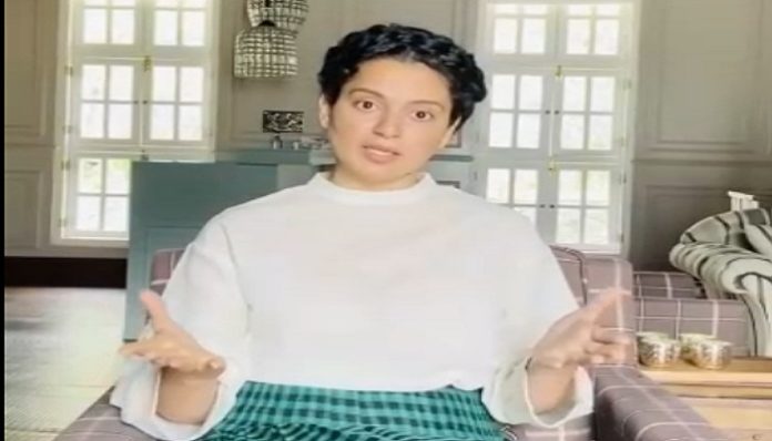 Kangana Ranaut defends Babita Phogat and Rangoli Kangana Ranaut defends Babita Phogat and Rangoli