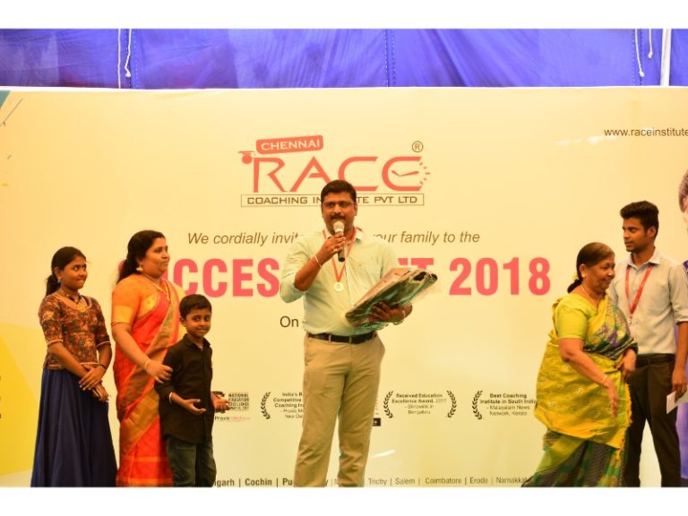 RACE INSTITUTE - BANK SSC RAILWAY IBPS SBI CGL CHSL TNPSC KPSC EXAM COACHING - SUCCESS MEET 2018 (67)